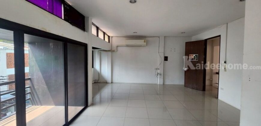 รหัสC7072 ให้เช่าทาวน์โฮม 3ชั้น ทำเลใจกลางเมืองย่านสุขุมวิท26 ใกล้ BTS เหมาะทำโฮมออฟฟิศ