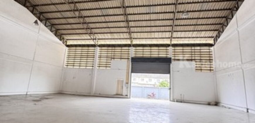 รหัสC7073 ให้เช่าโกดัง ขนาด 400 ตารางเมตร ย่านถนนเทพารักษ์ กม.26 ใกล้ทางออกถนนบางนา-ตราด ใกล้ทางด่วน