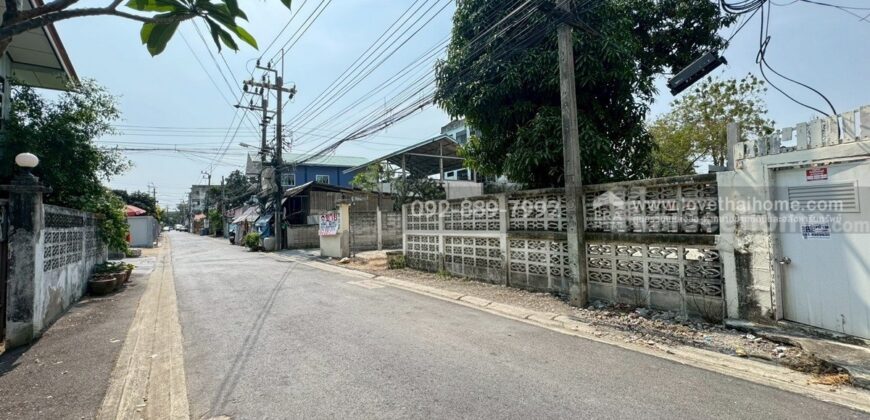 ขายที่ดิน ประชาอุทิศ90 แยก1-5 ซอยชุมชนคลองเก้าห้อง พื้นที่ 53.5 ตรว. ติดถนน 2 ด้าน แปลงมุม ขายเพียง 2.5 ล้านบาทเท่านั้น ใกล้ตลาดประชาอุทิศ90