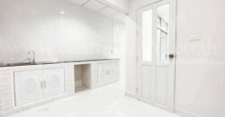 ทาวน์เฮ้าส์ บ้านวรางกูล รังสิต คลอง 3 รีโนเวทใหม่ ราคาถูก