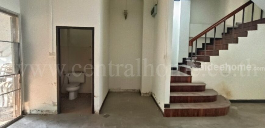 ทาวน์โฮม 3 ชั้น ซอย ติวานนท์ 40 ใกล้ MRT สนามบินน้ำ