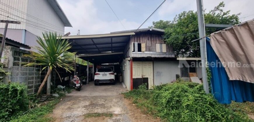 ขายที่ดินราคาถูก พร้อมบ้าน 2 ชั้น 101 ตร.ว. เมืองร้อยเอ็ด ทำเลดีเข้าออกสะดวก ใกล้แหล่งชุมชน และสถานที่สำคัญ โทร 063-2825635