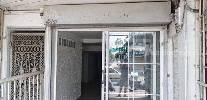 ขายอาคารพาณิชย์ ปากซอยประชาอุทิศ 127 ใกล้บิ๊กซี ติดถนนใหญ่ ทำเลศักยภาพสูง โทร 063-365-9464