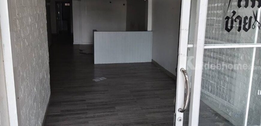 ขายอาคารพาณิชย์ ปากซอยประชาอุทิศ 127 ใกล้บิ๊กซี ติดถนนใหญ่ ทำเลศักยภาพสูง โทร 063-365-9464