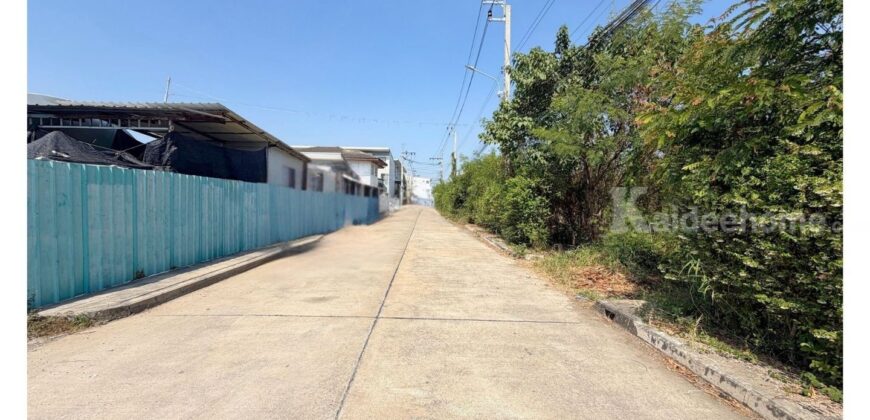 ขายที่ดินปากเกร็ด 201 ตารางวา รูปสี่เหลี่ยมผืนผ้า ทำเลทองซอยวัดสลักเหนือ