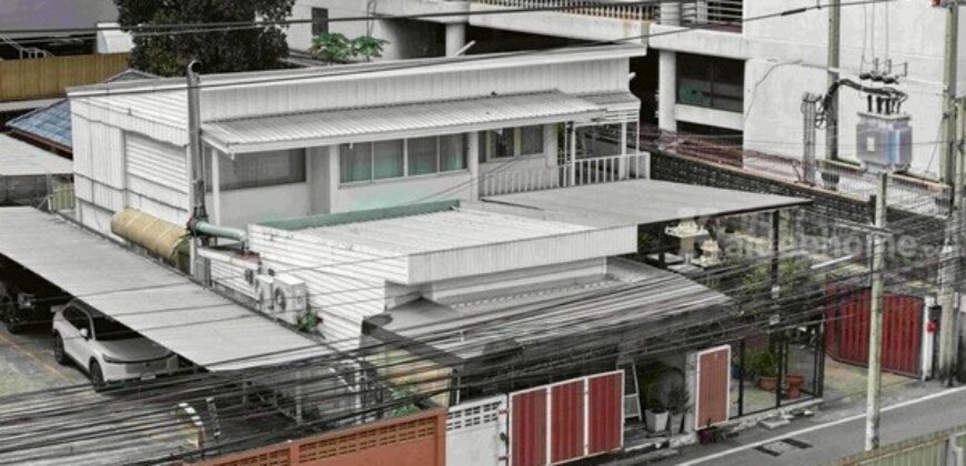 ขายด่วน บ้าน 2 ชั้น พร้อมร้านอาหาร เอกมัย-สุขุมวิท 42 ใจกลางเมือง ใกล้ BTS โทร 089-0663888