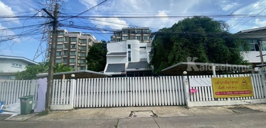 ให้เช่า/เซ้ง/ขาย บ้านทำสำนักงาน-ลาดพร้าว ซ.8 ทำเลทอง ใจกลางเมือง ใกล้ MRT โทร 0906360022