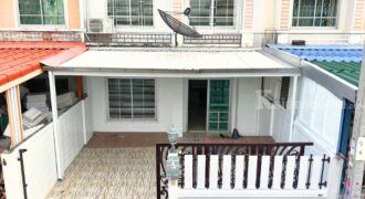 ขายทาวน์เฮ้าส์ สินทวี เทียนทะเล รีโนเวทใหม่ 24 ตารางวา ราคาถูกที่สุด