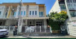 ทาวน์เฮ้าส์ โกลเด้น ทาวน์ ปิ่นเกล้า – จรัญสนิทวงศ์ หลังริม พร้อมเข้าอยู่