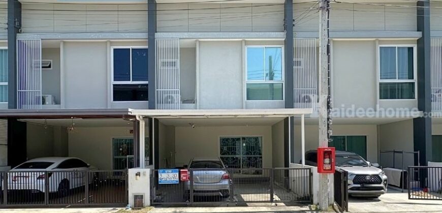 ขายทาวน์โฮม บ้านธงสิริ3 บ้านกล้วย-ไทรน้อย (ขนาด 20 ตร.ว.) ใกล้โฮมโปร บางบัวทอง และ MRT คลองบางไผ่ ไทรน้อย นนทบุรี : Baan Thongsiri3 Baan Kluay – Sai Noi