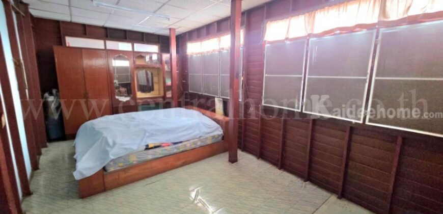 บ้านเดี่ยว 2 หลัง พร้อมห้องเช่า 82 ตร.วา สำโรงกลาง สมุทรปราการ ราคาถูก