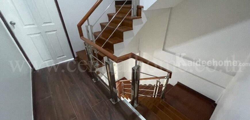 ทาวน์เฮ้าส์ 3 ชั้น เดอะบริติช กัลปพฤกษ์ พร้อมอยู่ ราคาถูก