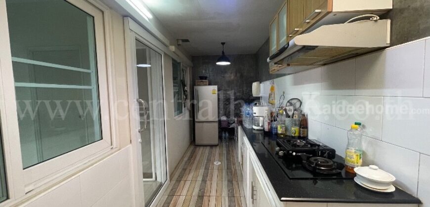 ทาวน์เฮ้าส์ โกลเด้น ทาวน์ ปิ่นเกล้า – จรัญสนิทวงศ์ หลังริม พร้อมเข้าอยู่