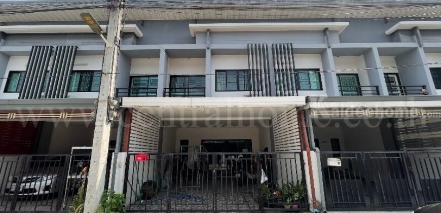 ทาวน์เฮ้า อิงทาวน์ ติวานนท์ ทำเลดี ต้นซอย พร้อมอยู่ ราคาถูก