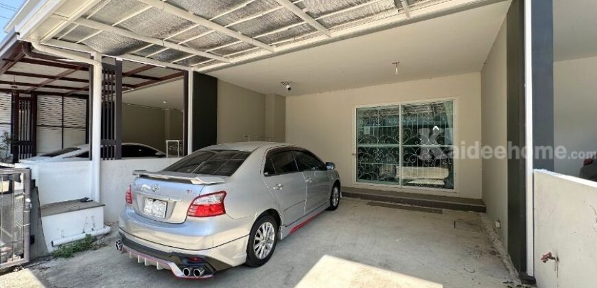 ขายทาวน์โฮม บ้านธงสิริ3 บ้านกล้วย-ไทรน้อย (ขนาด 20 ตร.ว.) ใกล้โฮมโปร บางบัวทอง และ MRT คลองบางไผ่ ไทรน้อย นนทบุรี : Baan Thongsiri3 Baan Kluay – Sai Noi