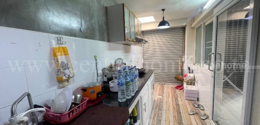 ทาวน์เฮ้าส์ โกลเด้น ทาวน์ ปิ่นเกล้า – จรัญสนิทวงศ์ หลังริม พร้อมเข้าอยู่