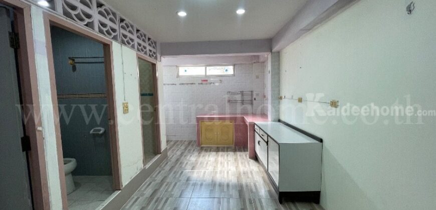 ทาวน์เฮ้าส์ ประชานิเวศน์ ซอย 3 ราคาถูก