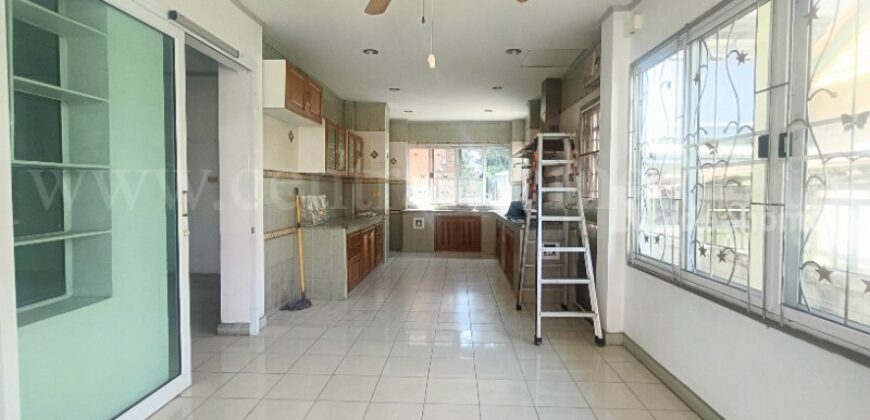 บ้านเดี่ยว วรารมย์ เลควิลล์ บางพลี ราคาถูกที่สุดในโครงการ