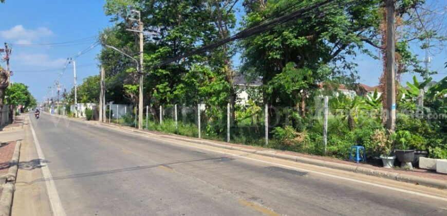 ที่ดินถมแล้ว 4 ไร่ ซอยพระแม่การุณย์ ศรีสมาน เดินทางสะดวก ใกล้ทางด่วน