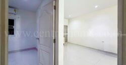 ทาวน์โฮม ไอลีฟ ทาวน์ พระราม 2 กม.14 ต่อเติมครบ สภาพดี พร้อมอยู่