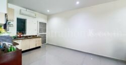 ทาวน์โฮม ไอลีฟ ทาวน์ พระราม 2 กม.14 ต่อเติมครบ สภาพดี พร้อมอยู่