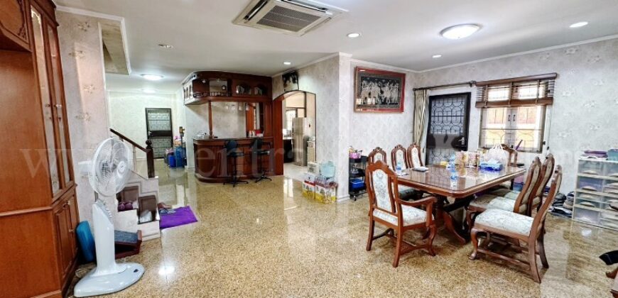 บ้านเดี่ยว 367 ตารางวา ลัดดารมย์ รัตนาธิเบศร์ แปลงริม หลังใหญ่ที่สุดในโครงการ