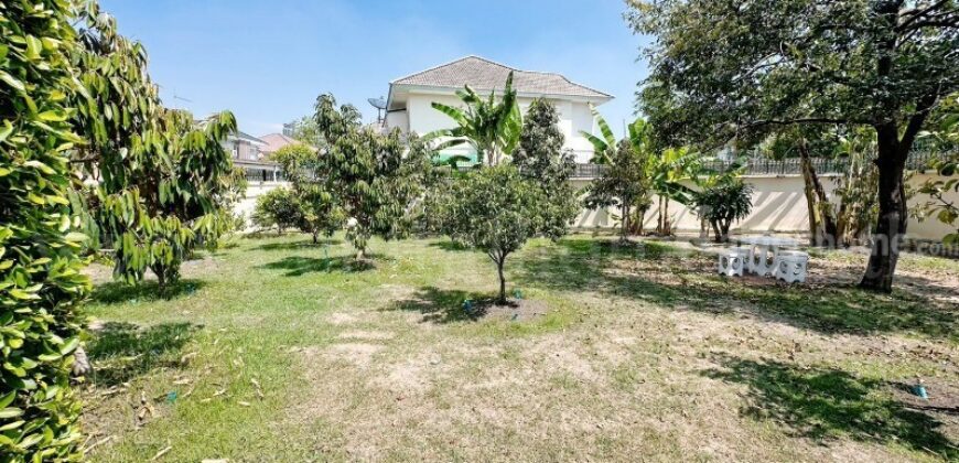 ที่ดินเปล่า ถมแล้ว 131 ตารางวา ลัดดารมย์ รัตนาธิเบศร์ แปลงริม