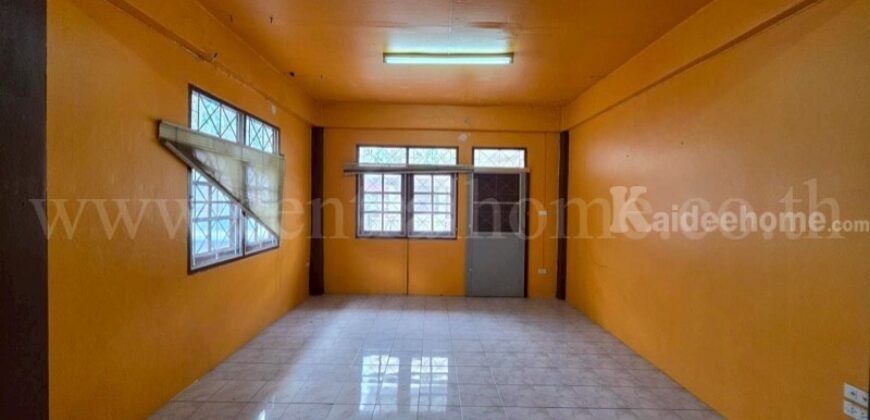 อาคารพาณิชย์ 4 ชั้น บ้านอมรชัย 3 บรมราชชนนี ห้องมุม ต่อเติมครบ ราคาถูก