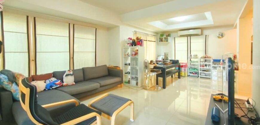 ขาย!! บ้านเดี่ยว หมู่บ้านมัณฑนา เลค วัชรพล เฟส2 (หน้าบ้านไม่ชนหลังอื่น ขนาด 55 ตร.ว.) สายไหม56 วัชรพล กรุงเทพฯ : Mantana Lake Watcharapol2