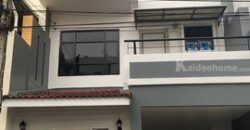รหัสC7082 ให้เช่าทาวน์โฮม 3ชั้น เหมาะทำโฮมออฟฟิศและพักอาศัย ซอยลาซาล สุขุมวิท105