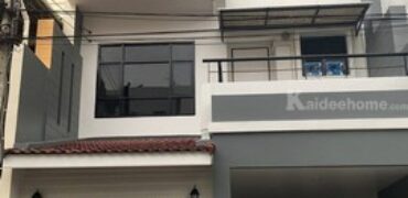 รหัสC7082 ให้เช่าทาวน์โฮม 3ชั้น เหมาะทำโฮมออฟฟิศและพักอาศัย ซอยลาซาล สุขุมวิท105