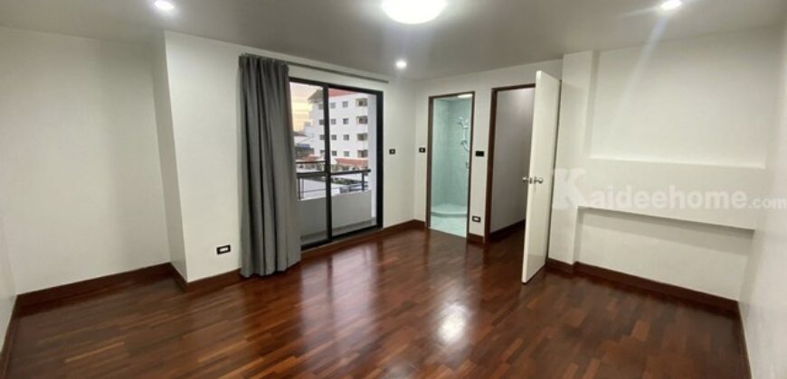 รหัสC7082 ให้เช่าทาวน์โฮม 3ชั้น เหมาะทำโฮมออฟฟิศและพักอาศัย ซอยลาซาล สุขุมวิท105