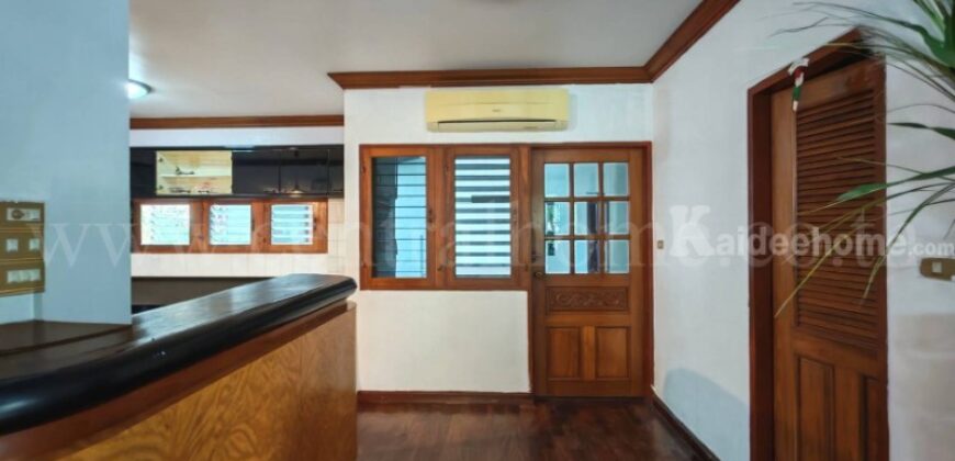 บ้านเดี่ยว ศรีเจริญวิลล่า หลังมุม ติดถนนเทพารักษ์ ใกล้ รพ.สินแพทย์