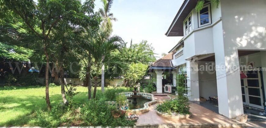 บ้านเดี่ยว ศรีเจริญวิลล่า หลังมุม ติดถนนเทพารักษ์ ใกล้ รพ.สินแพทย์