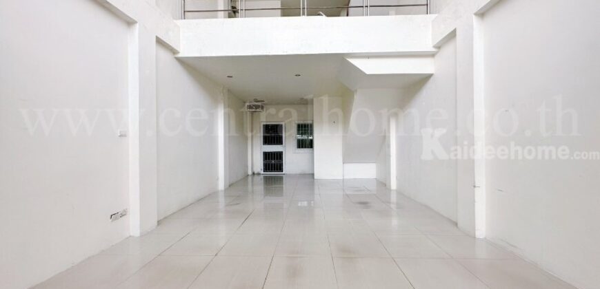 ขายและให้เช่า อาคารพาณิชย์ 3.5 ชั้น ทำเลทอง ถนนนวมินทร์ ใกล้ตลาดปัฐวิกรณ์