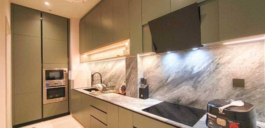 ขาย/ให้เช่า บ้านเดี่ยว 3 ชั้น แกรนด์ บางกอก บูเลอวาร์ด ดอนเมือง-แจ้งวัฒนะ (ขนาด 76 ตร.ว.) ระดับ Luxury เป็นบ้านตัวอย่างตกแต่งพร้อมเข้าอยู่ ติดถนนศรีสมาน ใกล้ทางด่วนอุดรรัถยา ปากเกร็ด นนทบุรี : Grand Bangkok Boulevard Donmueang-Chaengwattana