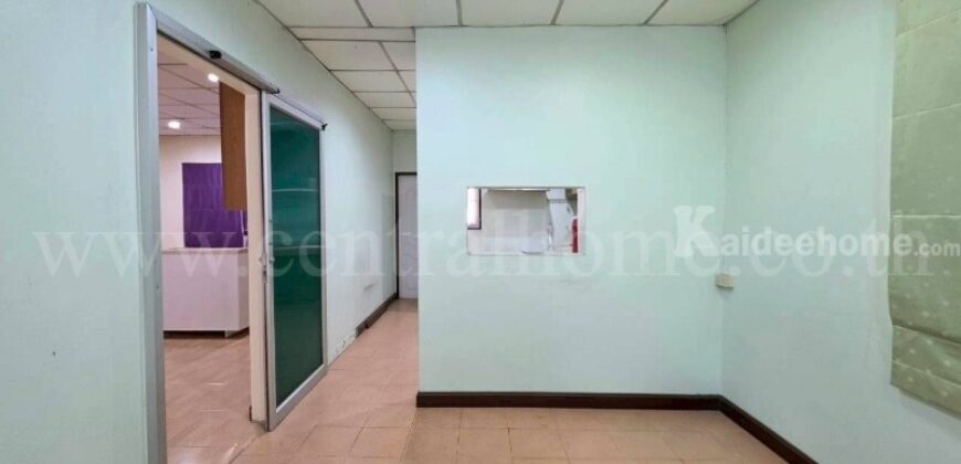 บ้านเดี่ยว 70 ตารางวา หมู่บ้านเสนานิเวศน์ โครงการ 2 บ้านสวย สภาพดีมาก พร้อมอยู่