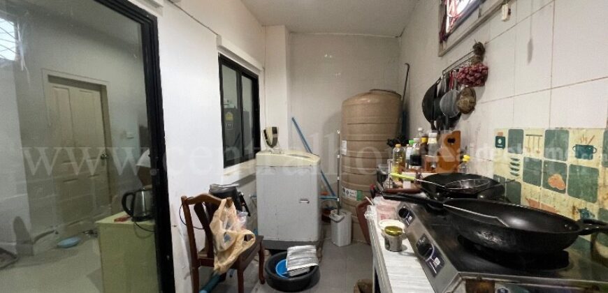 ทาวน์เฮ้า อิงทาวน์ ติวานนท์ ทำเลดี ต้นซอย พร้อมอยู่ ราคาถูก