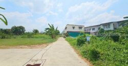 ขาย!! ที่ดินจัดสรร ชุมชนยิ้มสยาม ซอยกำแพงเพชร 6 แยก 7 (ขนาด 73 ตร.ว.) ใกล้รถไฟฟ้าสายสีแดงสถานีการเคหะ หลักสี่ กรุงเทพฯ