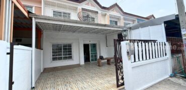 ทาวน์เฮ้าส์สินทวี เทียนทะเล โครงการ 1 รีโนเวทสวย สภาพนางฟ้า 24 ตร.ว. พร้อมอยู่ทันที