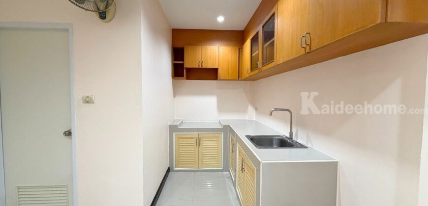 ทาวน์เฮ้าส์สินทวี เทียนทะเล โครงการ 1 รีโนเวทสวย สภาพนางฟ้า 24 ตร.ว. พร้อมอยู่ทันที