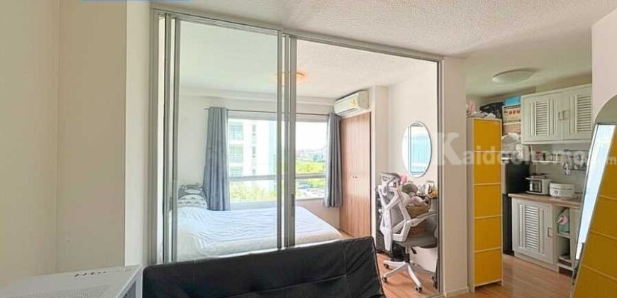 ขาย!! คอนโด ลุมพินี วิลล์ อ่อนนุช-ลาดกระบัง ชั้น 4 อาคาร C (ขนาด 23 ตร.ม.) ใกล้สนามบินสุวรรณภูมิ และรถไฟฟ้า Airport Rail Link ลาดกระบัง กรุงเทพ : Lumpini Ville Onnut – Latkrabang