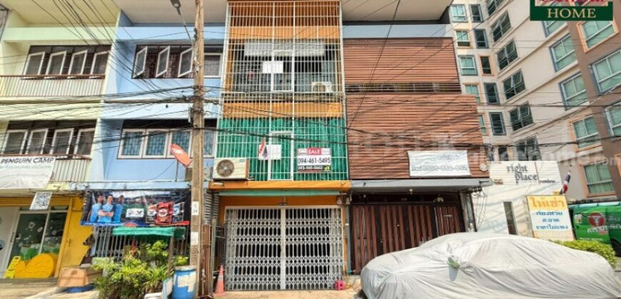 ตึกแถว อาคารพาณิชย์ 3 ชั้น ซอยสาธุประดิษฐ์ 31 ถนนพระราม 3 ใกล้เซ็นทรัลพระราม 3