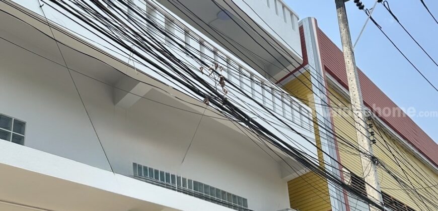 ให้เช่าอาคารพาณิชย์ 2 คูหา หลังโรงเรียนปรินส์ จ.เชียงใหม่