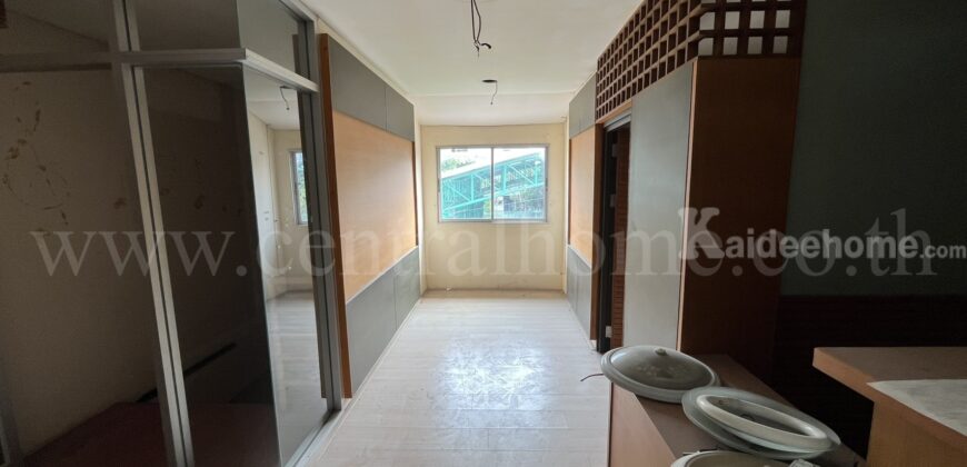 ให้เช่า อาคารสำนักงาน 3 ชั้น ติดถนนกำแพงเพชร 6 ทำเลดี ใกล้รถไฟฟ้า ราคาถูก 