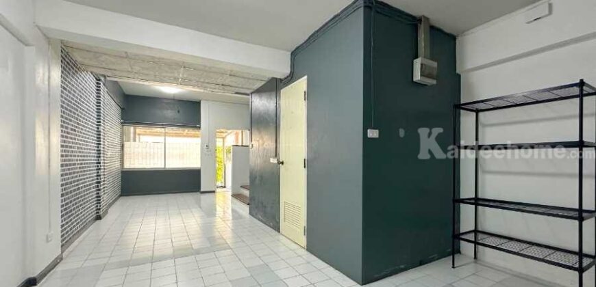 ขาย!! ทาวน์เฮ้าส์ ศุภาลัยวิลล์ รัตนาธิเบศร์ งามวงศ์วาน-แคราย (ขนาด 16 ตร.ว.) ซ.รัตนาธิเบศร์18 ใกล้รถไฟฟ้า MRT ศูนย์ราชการนนทบุรี : Supalai Ville Rattanathibet