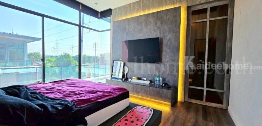 บ้านเดี่ยว บางกอก บูเลอวาร์ด ดอนเมือง-แจ้งวัฒนะ หลังริม บิ้วอินใหม่ทั้งหลัง
