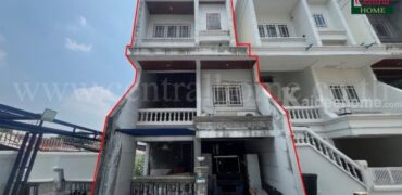 ทาวน์เฮ้าส์ 3 ชั้น ซอยงามวงศ์วาน 47 โครงสร้างดี แปลงริม เหมาะลงทุนรีโนเวท