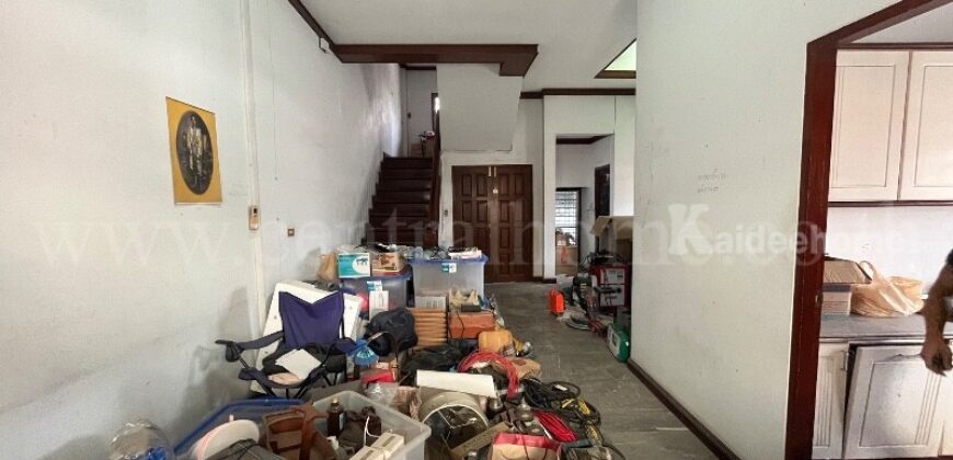 ทาวน์เฮ้าส์ 3 ชั้น ซอยงามวงศ์วาน 47 โครงสร้างดี แปลงริม เหมาะลงทุนรีโนเวท