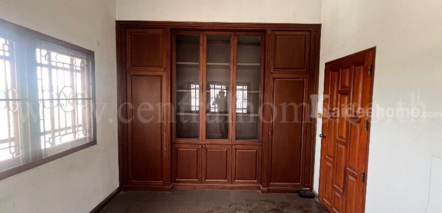 ทาวน์เฮ้าส์ 3 ชั้น ซอยงามวงศ์วาน 47 โครงสร้างดี แปลงริม เหมาะลงทุนรีโนเวท